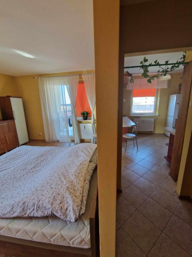 Апартаменты Apartament Dla Dwojga Красник Экстерьер фото