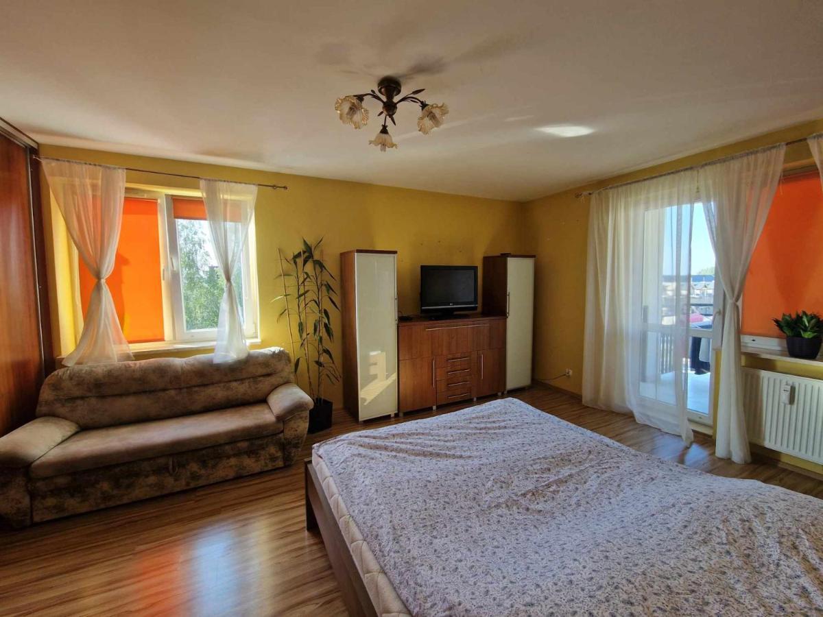 Апартаменты Apartament Dla Dwojga Красник Экстерьер фото